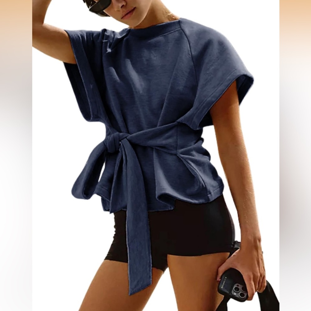 3/$20! Short Sleeve T Shirt Crewneck Tie Knot Sweatshirt